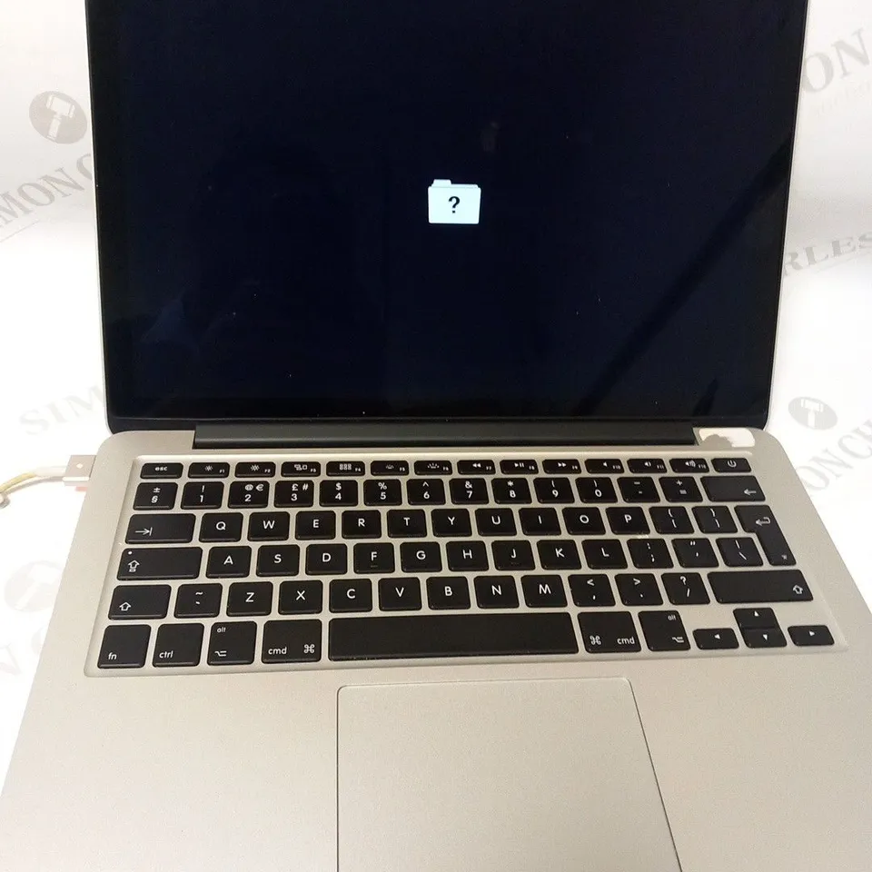 APPLE MACBOOK PRO (A1502 EARLY 2015)