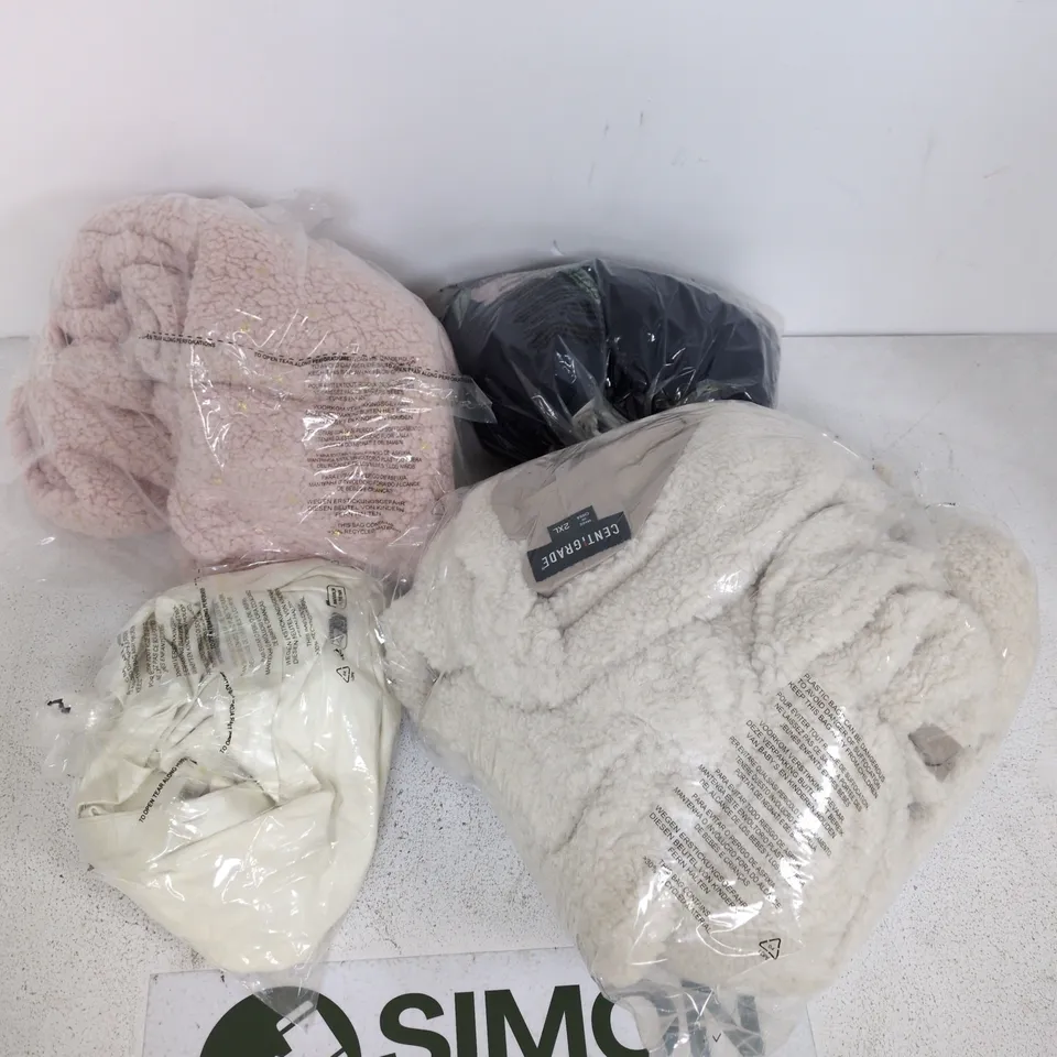 A BOX OF APPROXIMATELY 20 MIX CLOTHING