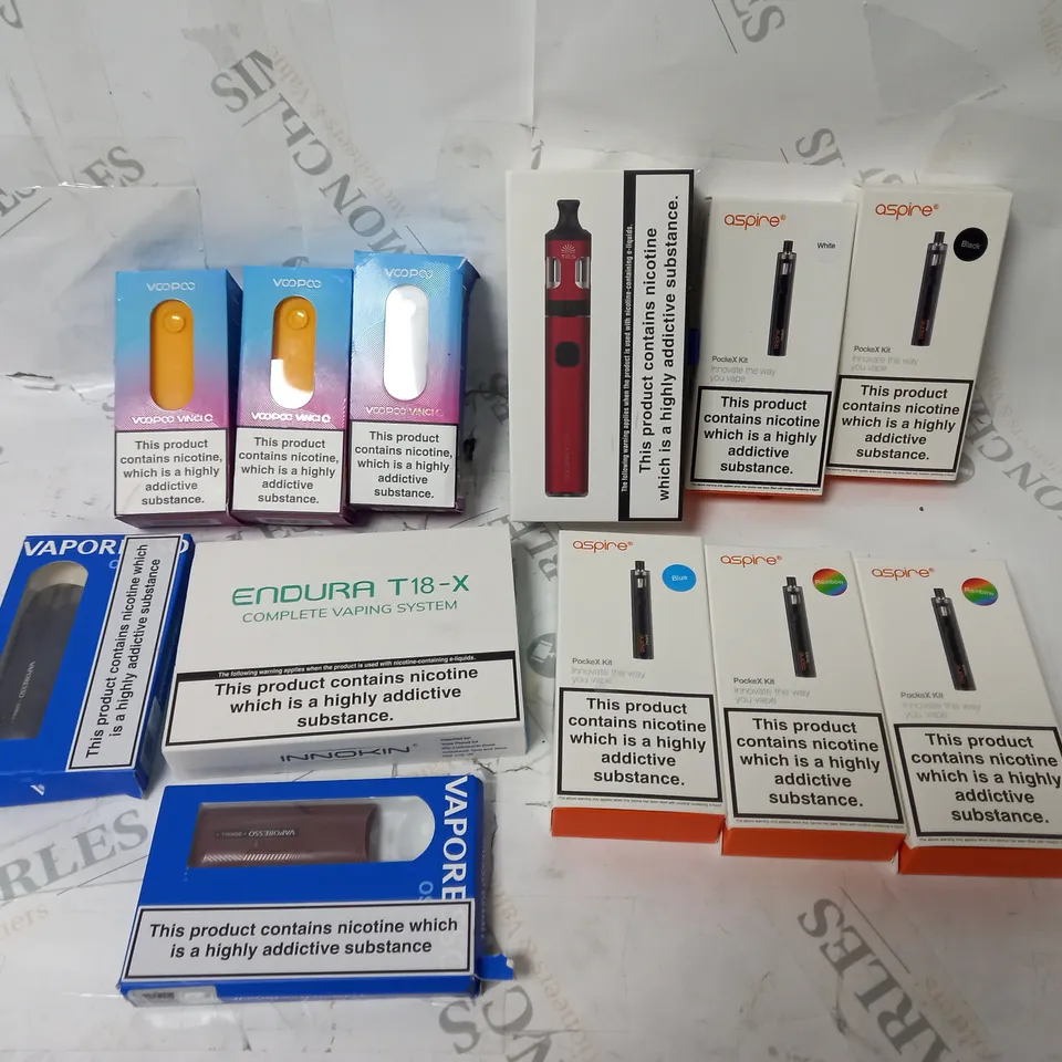 APPROXIMATELY 12 ASSORTED VAPES INCLUDING VOOPOO, ASPIRE, INNOKIN