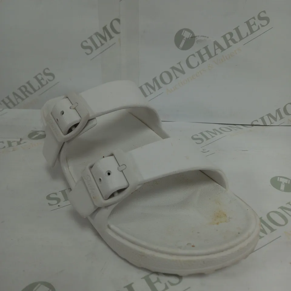 SKETCHERS FOAMIES WHITE SANDAL SIZE 8