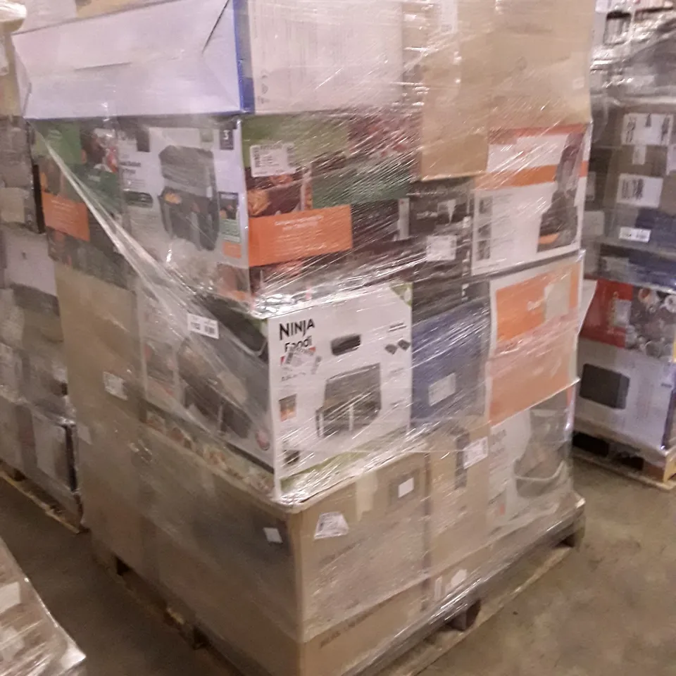 PALLET OF APPROXIMATELY 38 UNPROCESSED RAW RETURN HOUSEHOLD AND ELECTRICAL GOODS TO INCLUDE;