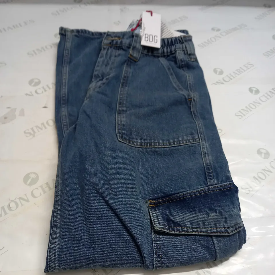 URBAN OUTFITTERS DENIM JEANS SIZE 31X32