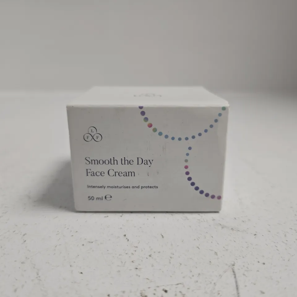 BOXED SMOOTH THE DAY FACE CREAM – 50 ML