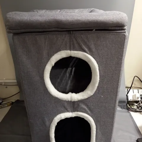 CAT PLAY/SLEEP TOWER IN GREY