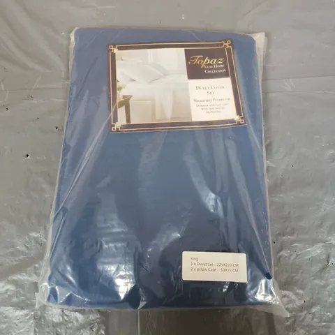 APPROXIMATELY 10 TOPAZ LUXE HOME COLLECTION DUVET COVER SETS IN NAVY - KING