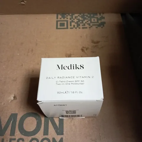 MEDIK8 VITAMIN C DAILY RADIANCE CREAM SPF 30 – TWO-IN-ONE MOISTURISER, 50ML