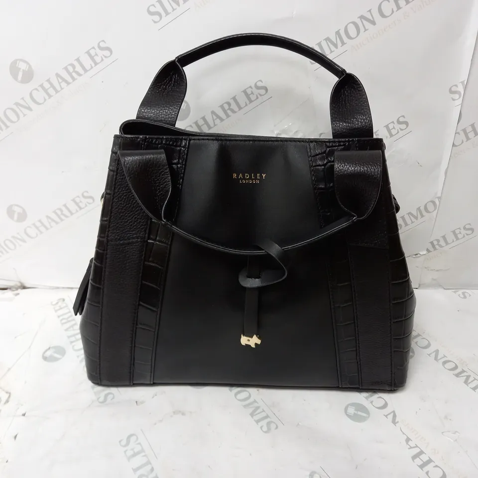 RADLEY BAYLIS ROAD MEDIUM ZIPTOP SHOULDER BAG BLACK