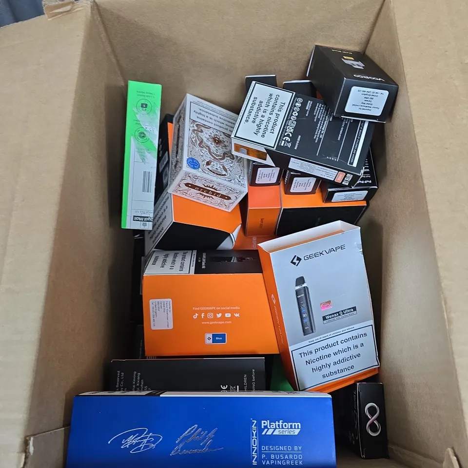 BOX OF APPROXIMATELY 30 ASSORTED E-CIGARETTES AND ACCOMPANIMENTS TO INCLUDE: VARIOUS VAPORESSO ITEMS 