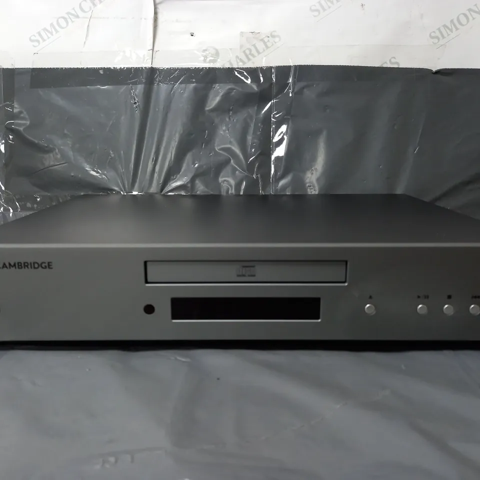 BOXED CAMBRIDGE AUDIO AXC25 LUNAR GREY CD PLAYER RRP £249