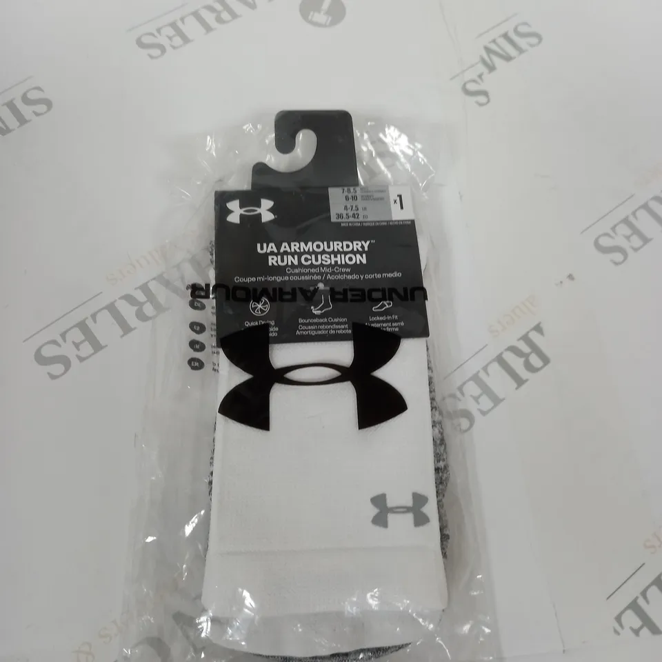 UNDER ARMOUR RUN CUSHION SOCKS SIZE 4-7.5