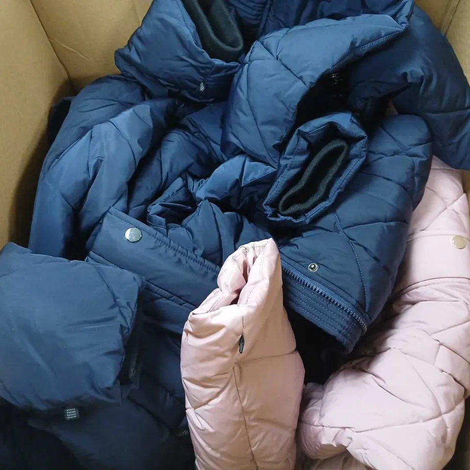6X CENTIGRADE DIAMOND QUILTED PADDED COAT IN WHITE/NAVY/PINK IN VARIOUS SIZES 