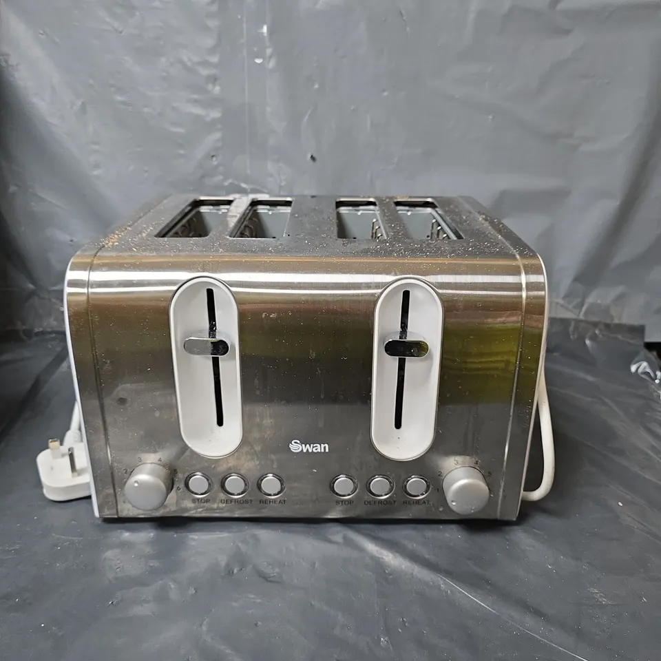 SWAN TOASTER 4-SLICE TOASTER WHITE RRP £49.99
