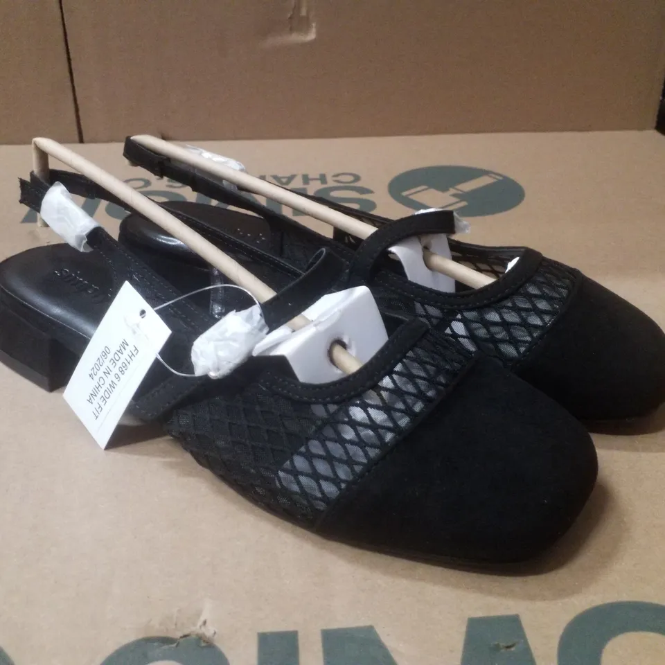 BOX CONTAINING APPROXIMATELY 9 PAIRS OF BRAND NEW SIMPLY BE BLACK JUPITER WIDE MESH SLINGBACK FLATS - SIZE 6