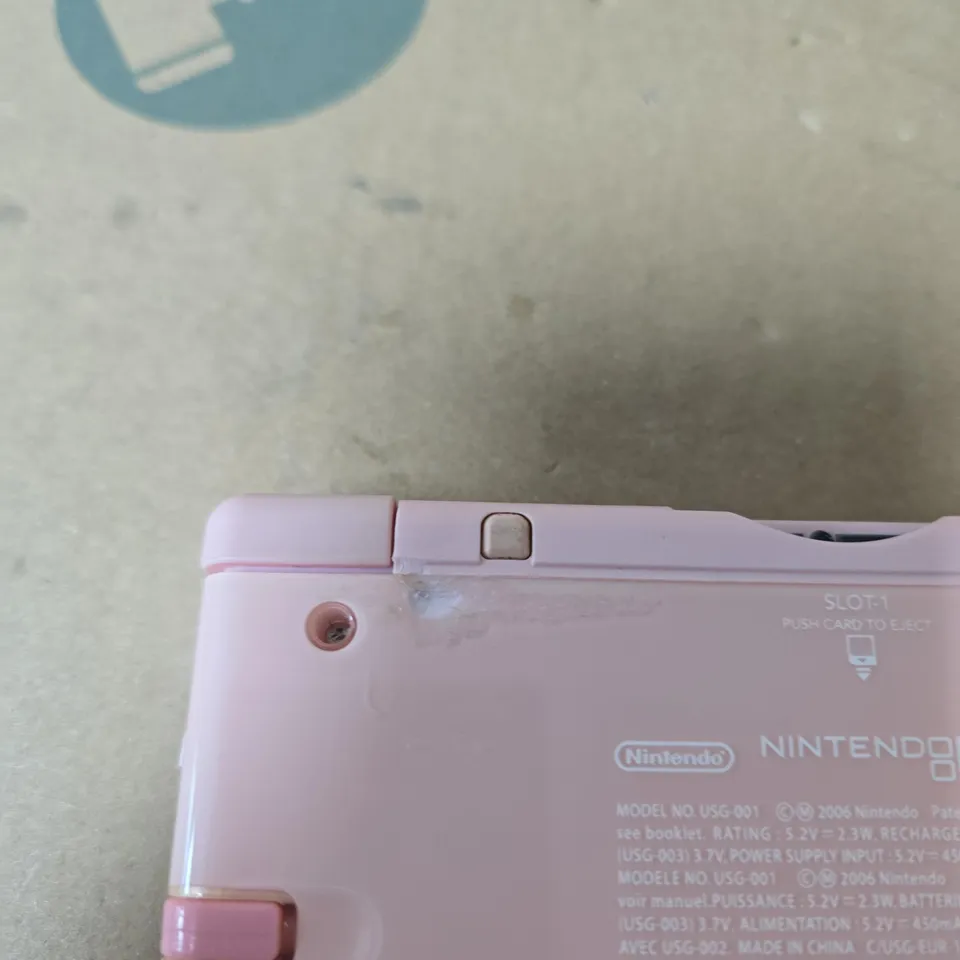 NINTENDO DS LITE PINK HANDHELD CONSOLE (WITH STYLUS)