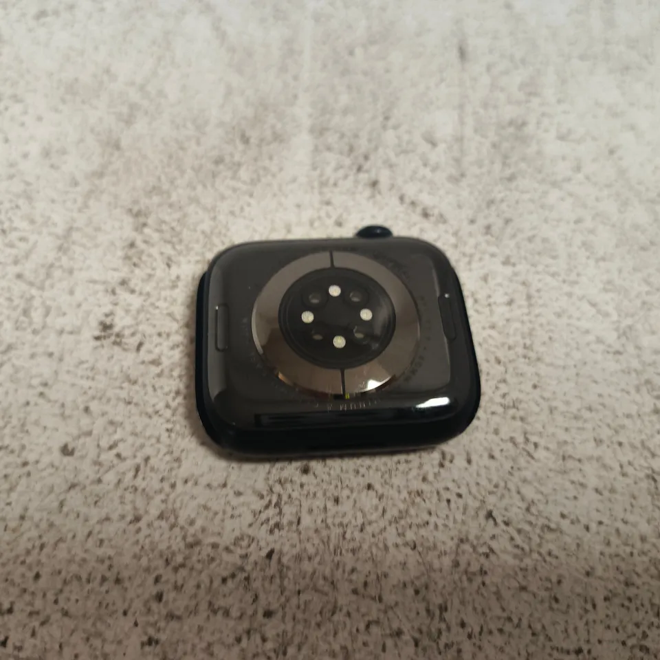 APPLE WATCH SERIES 7 A2474