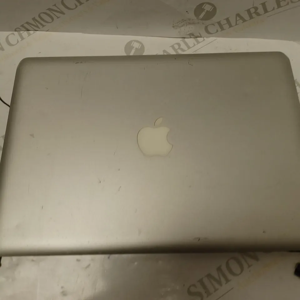 MACBOOK PRO SCREEN
