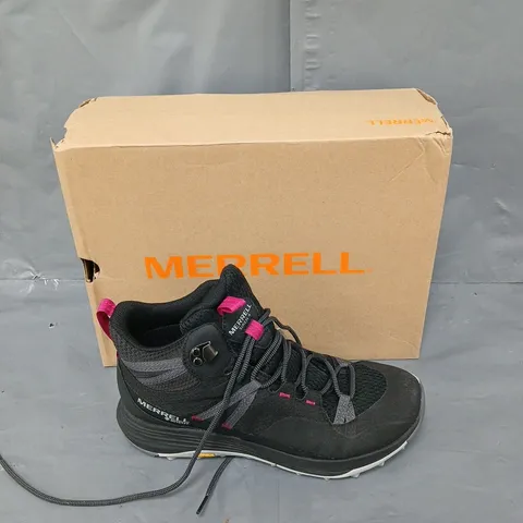 BOXED PAIR OF MERRELL SIRED 4 MID GORETEX UK 6