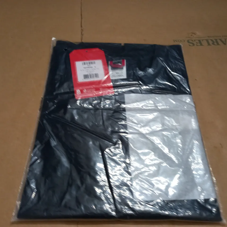 BAGGED NORTH FACE SS SIMPLE DOME TEE IN BLACK - SMALL
