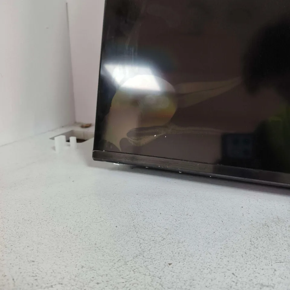 SAMSUNG 50-INCH LED TV (MODEL UE50U8000F) – BLACK DAMAGED SCREEN