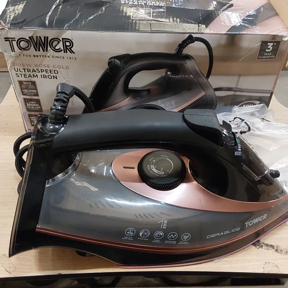 BOXED TOWER 3000W NON STICK SOLE PLATE IRON (1 BOX)