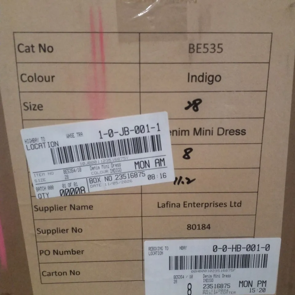 BOX CONTAINING APPROXIMATELY 8 BRAND NEW SIMPLY BE DENIM MINI DRESS IN INDIGO - SIZE 28