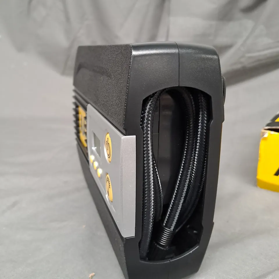 AA 12V DIGITAL TYRE INFLATOR AA5502