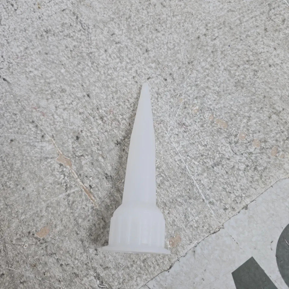 CAULKING GUN NOZZLE TIPS – BOXED (BOX OF APPROXIMATELY 100)