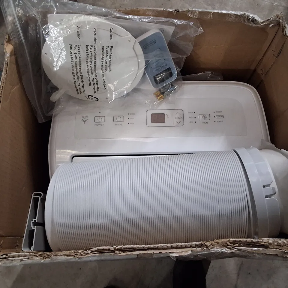 BOXED HISENSE PORTABLE AIR CONDITIONER WITH EXHAUST HOSE