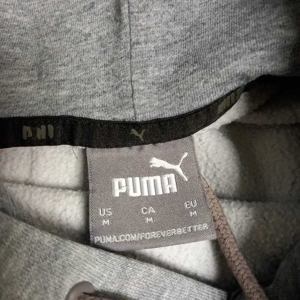 PUMA PRINTED HOODED SWEATSHIRT IN GREY MARL SIZE M