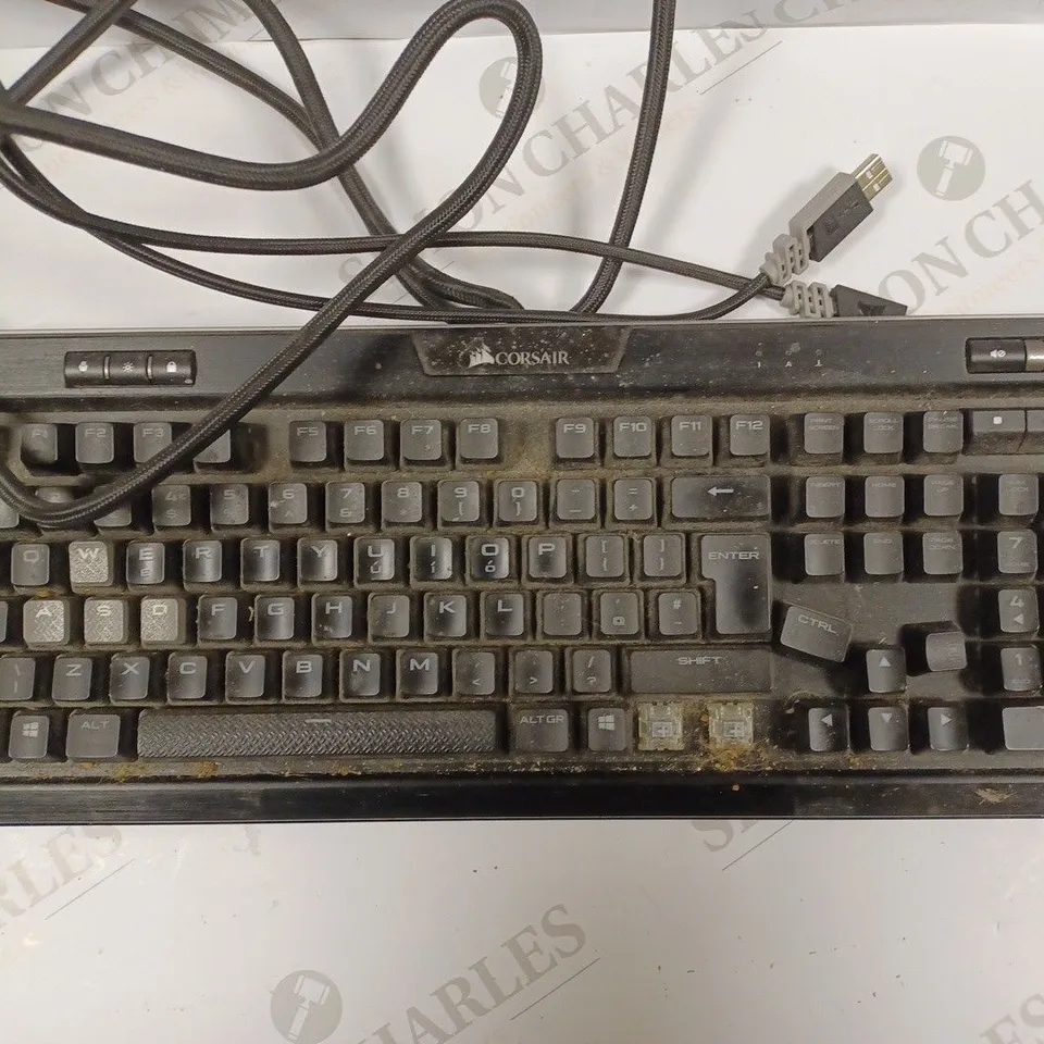 CORSAIR K95 PLATINUM XT RGB MECHANICAL GAMING KEYBOARD