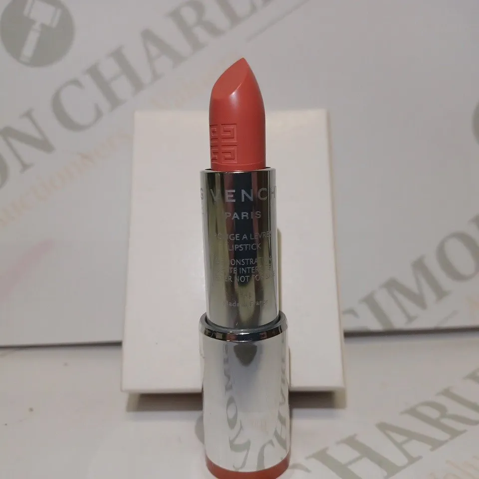 LOT OF 7 GIVENCHY LIPSTICKS - 102 BEIGE PLUME 