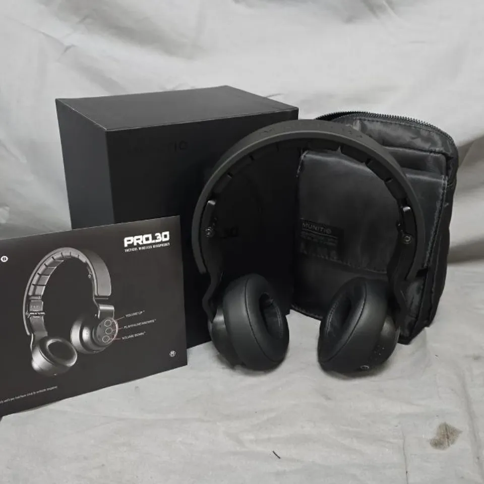 BRAND NEW BOXED MUNITIO PRO.30 WIRELESS HEADPHONES – BRUSHED BLACK 2AQPX-PRO30