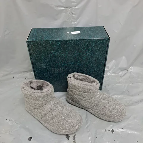 BOXED PAIR OF EMU AUSTRALIA BARRINGTON BOOT CHARCOAL UK 6
