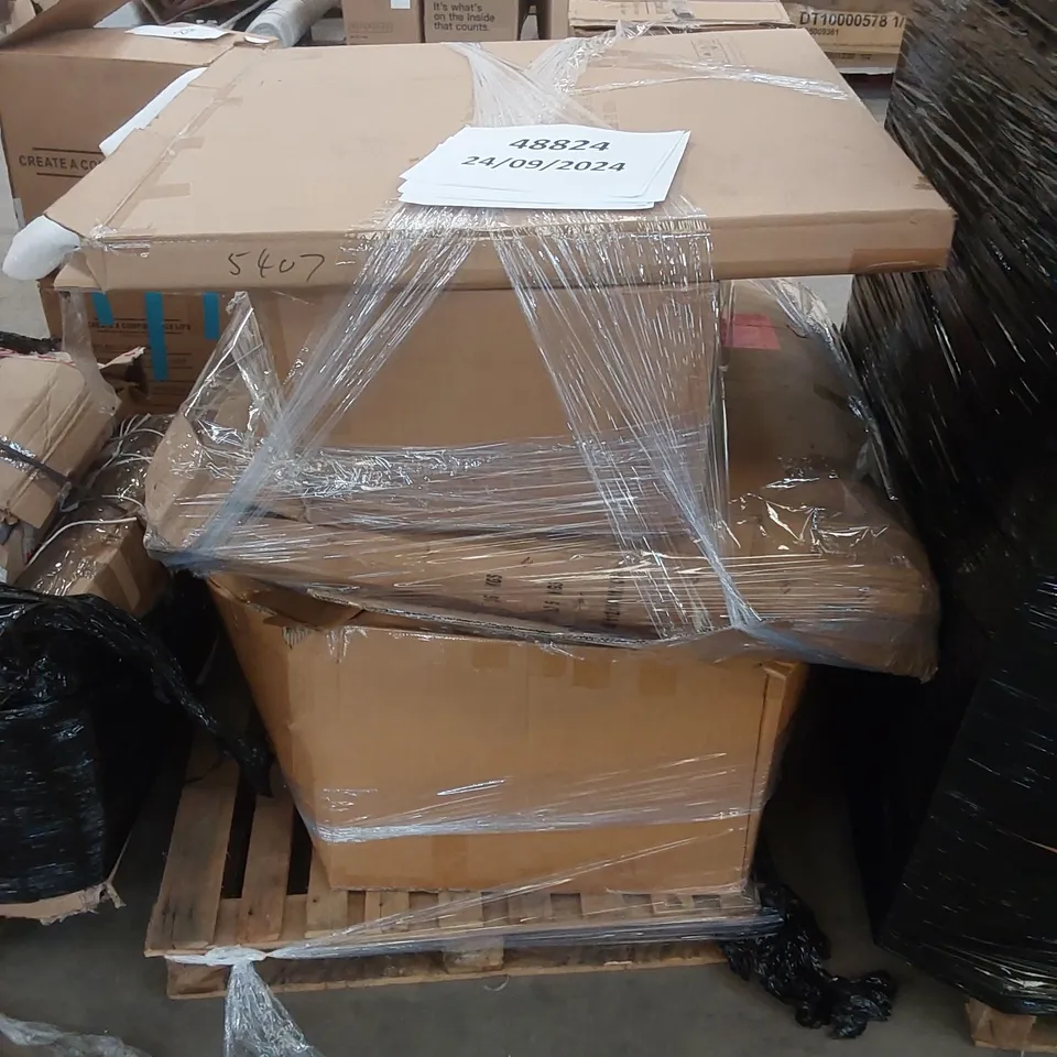 PALLET OF ASSORTED INCOMPLETE PATIO/GARDEN FURNITURE PARTS AND INCOMPLETE SETS