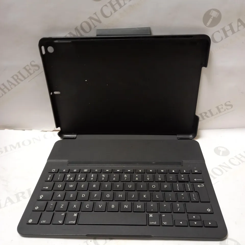 LOGITECH SLIM FOLIO IPAD CASE