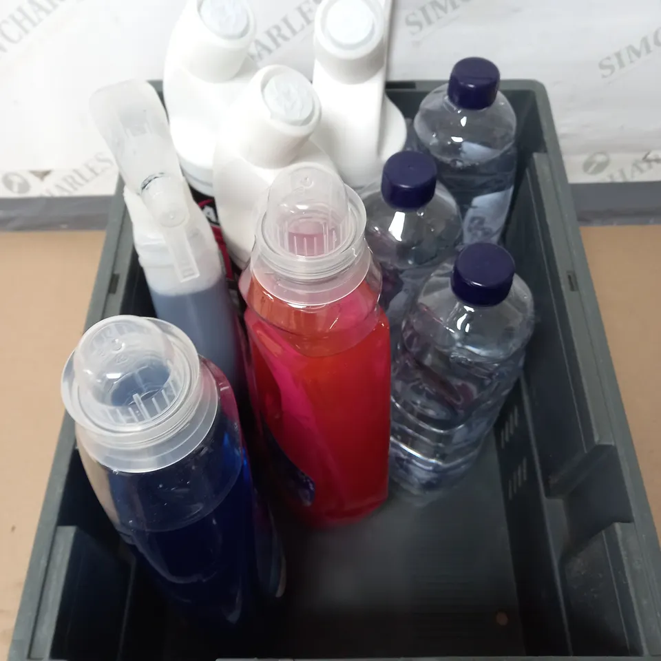 BOX OF APPROX 9 CLEANING PRODUCTS TO INCLUDE PERSIL DETERGENT , TOILET CLEANER , AWNING CLEANER   - COLLECTION ONLY