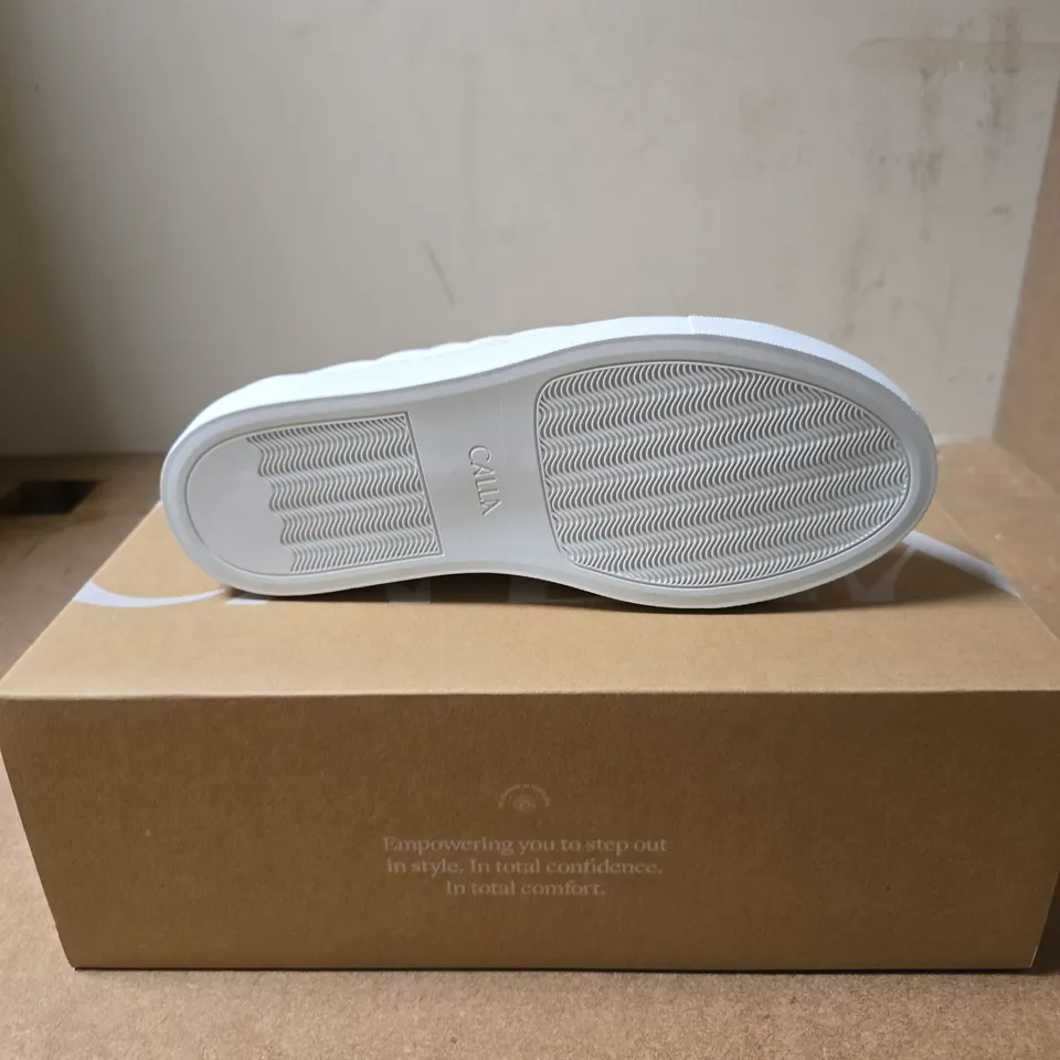 CALIA STAR QUILTED WHITE SNEAKERS – WOMEN'S UK 5