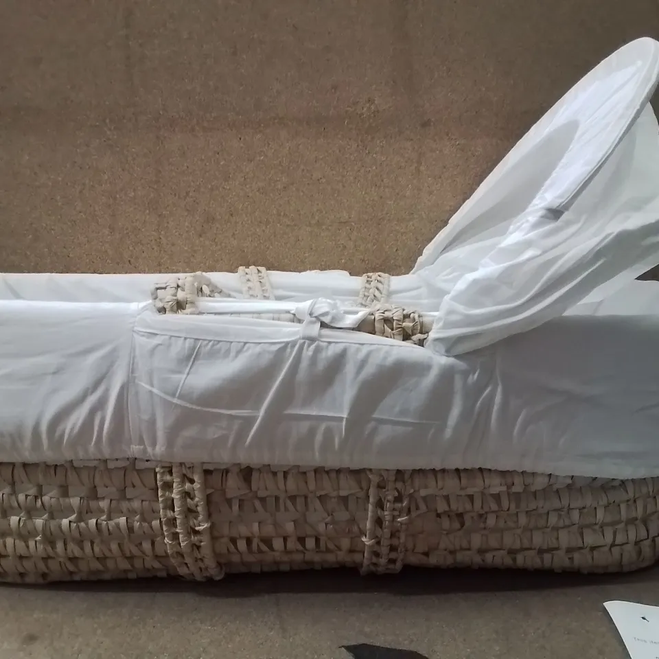 HANDMADE PALM MOSES BASKET