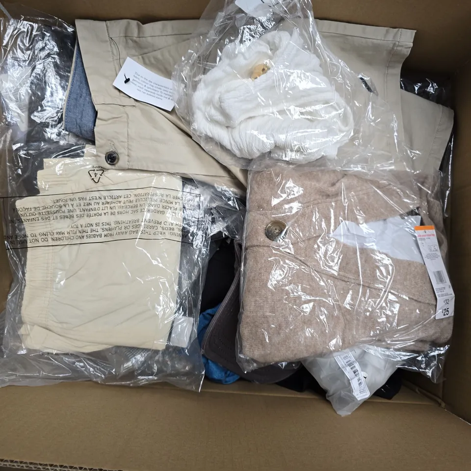 APPROXIMATELY 35 ASSORTED CLOTHING ITEMS IN VARIOUS SIZES, STYLES & COLOURS TO INCLUDE CAP, TOPS, TROUSERS, ETC - COLLECTION ONLY