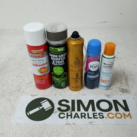 APPROXIMATELY 12 ASSORTED AEROSOLS TO INCLUDE EVERBUILD STICK2 CONTACT ADHESIVE, AUTOTEK BUMPER & TRIM SPRAY PAINT, GARNIER SENSITIVE ADVANCED, ETC