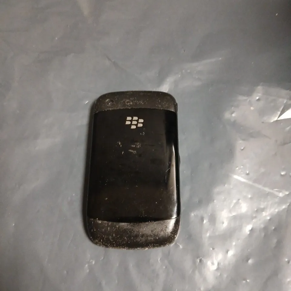 BLACKBERRY SMARTPHONE WITH QWERTY KEYBOARD 