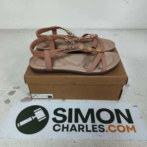 BOXED PAIR OF JO & JOE PETULA SANDALS IN TAUPE - SIZE 7