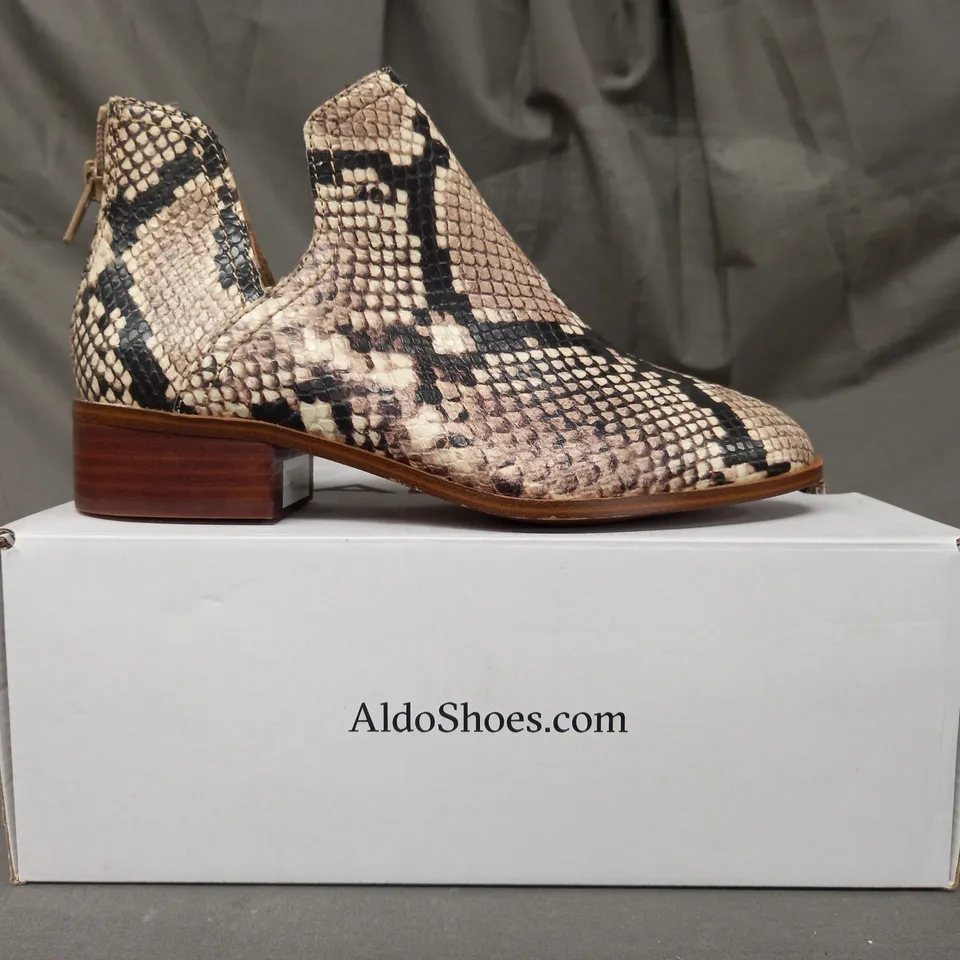BOXED PAIR OF ALDO KAICA LEATHER SHOES IN BEIGE SNAKE UK SIZE 3