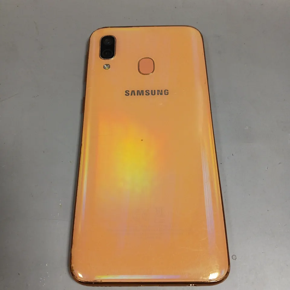 SAMSUNG GALAXY A40 SMARTPHONE 