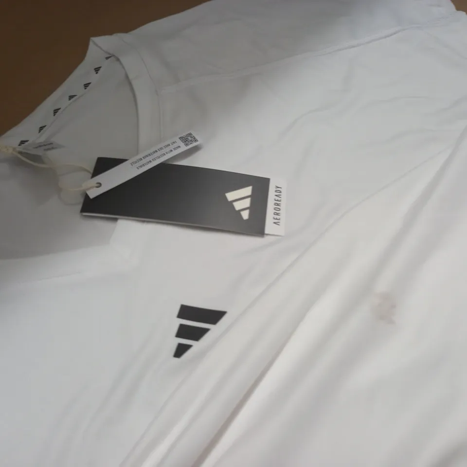 ADIDAS WHITE V-NECK T-SHIRT - 20/22