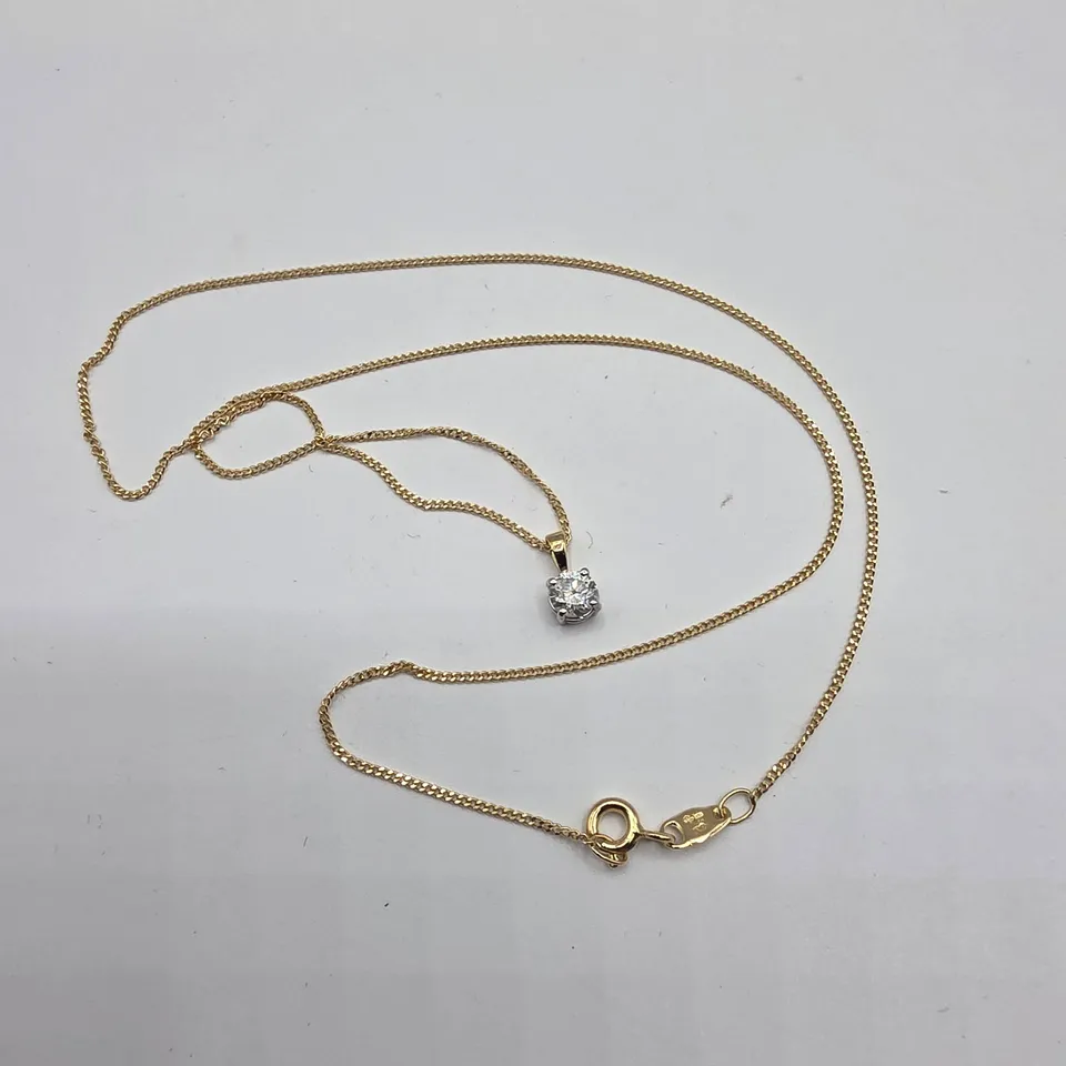 18CT GOLD PENDANT ON CHAIN SET WITH NATURAL DIAMOND