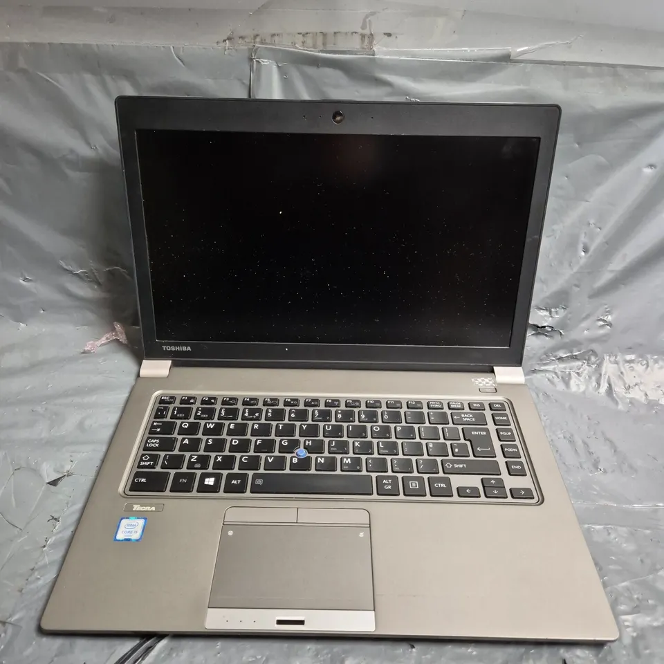 TOSHIBA TECRA Z40-C LAPTOP
