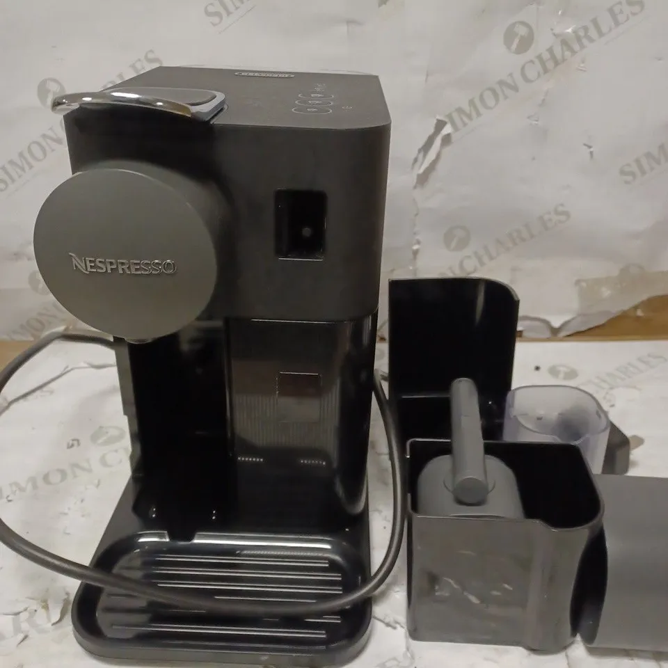 DE'LONGHI LATTISSIMA ONE, SINGLE SERVE CAPSULE COFFEE MACHINE
