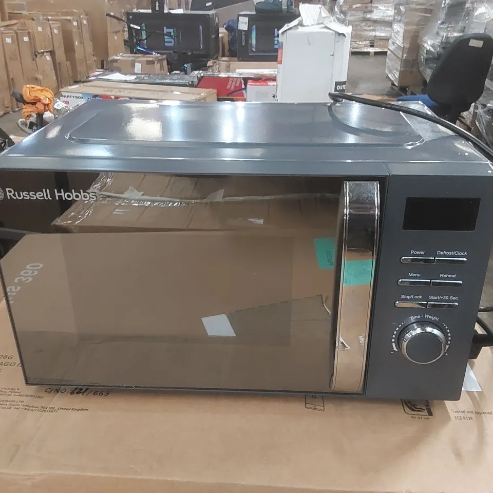 BOXED RUSSELL HOBBS RHMD818G 800W 20L DIGITAL MICROWAVE