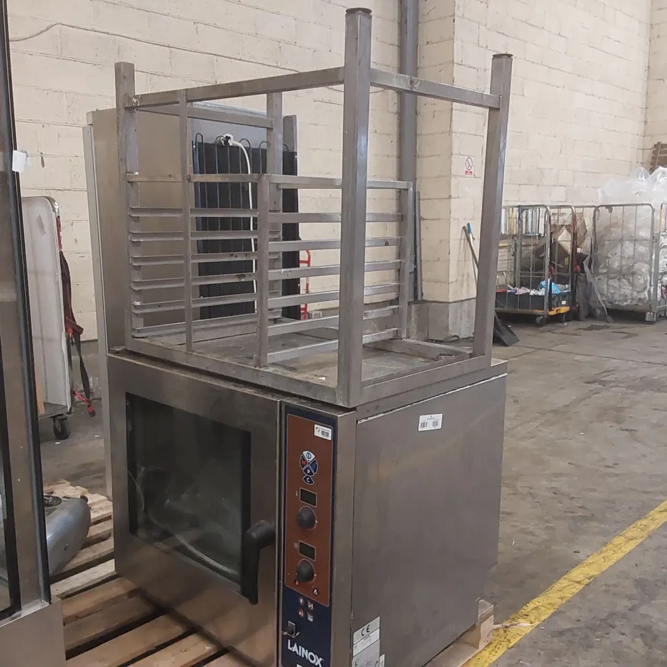 LAINOX LX TYP HME061 P COMMERCIAL COMBINATION OVEN WITH STAND